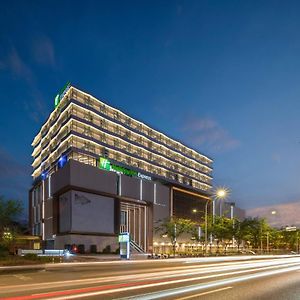 Holiday Inn Express Shanghai Qingpu New City By Ihg
